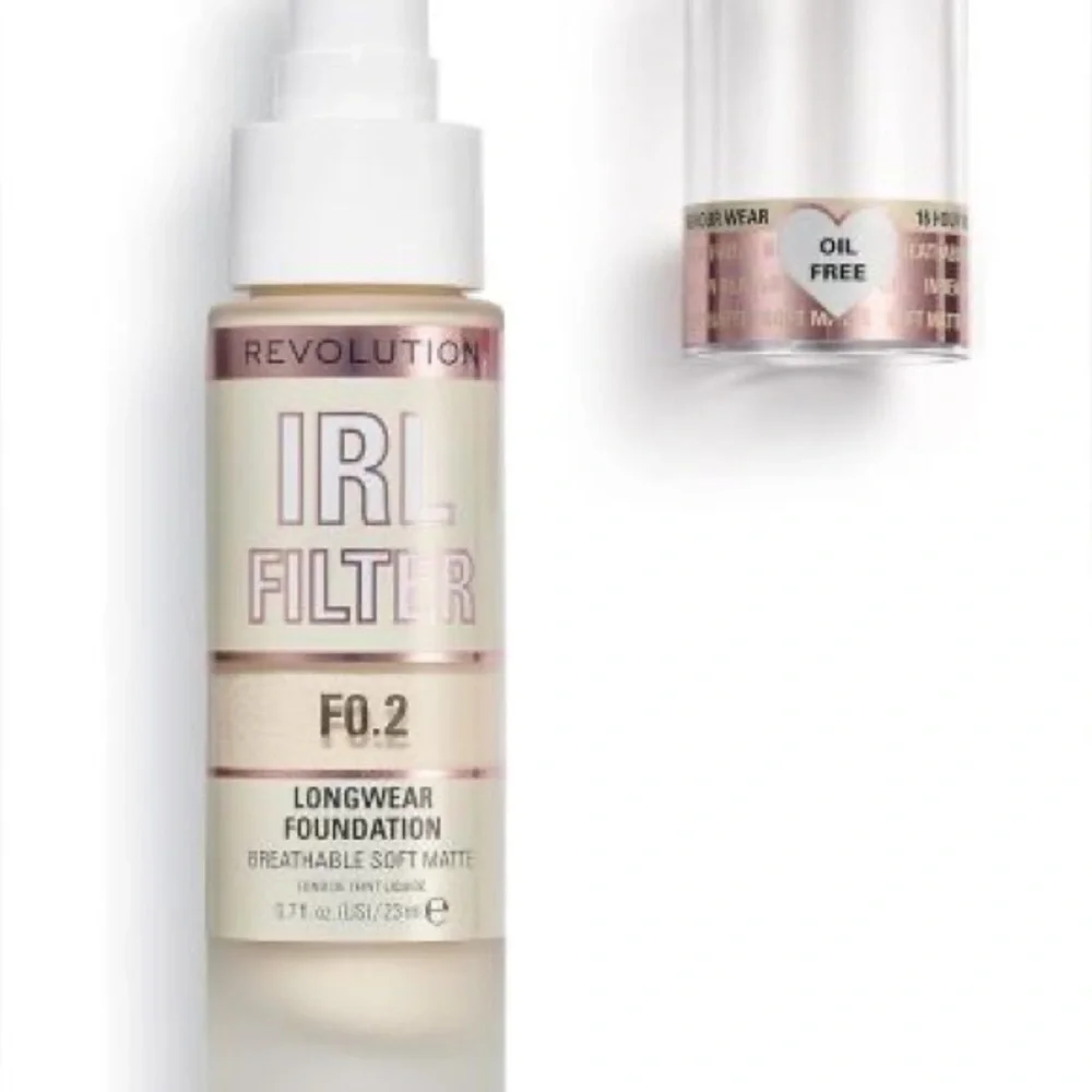 🪷 Makeup Revolution IRL Filter Longwear Foundation F0.2 (Fair Skin Tone)